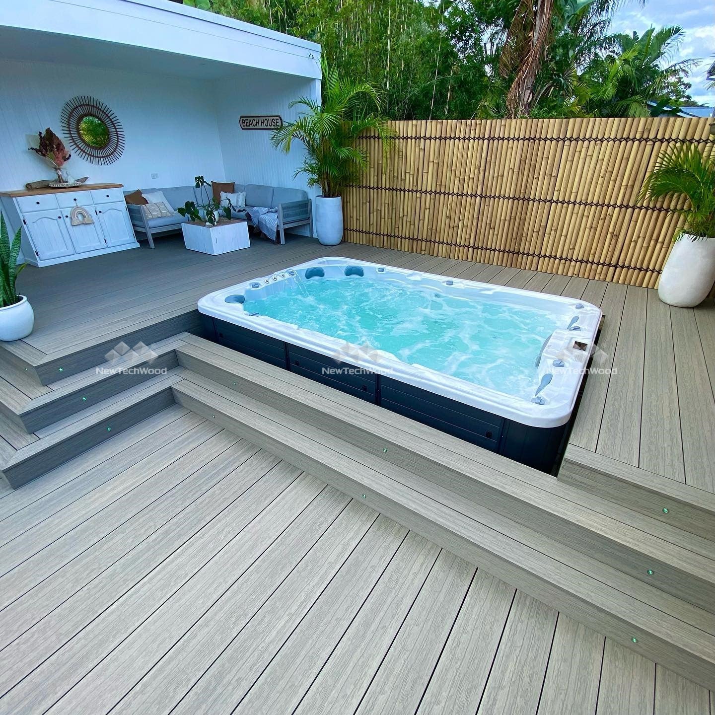 Newtechwood Coastal Range Composite Decking (4.88m)