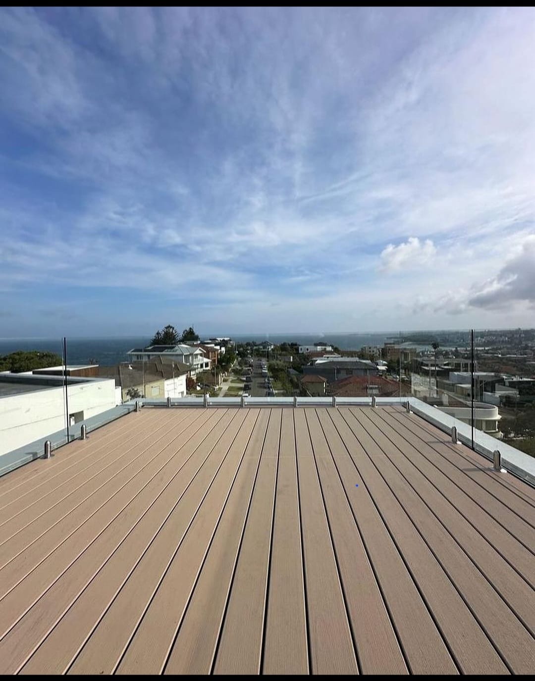 COMPOSITE DECKING