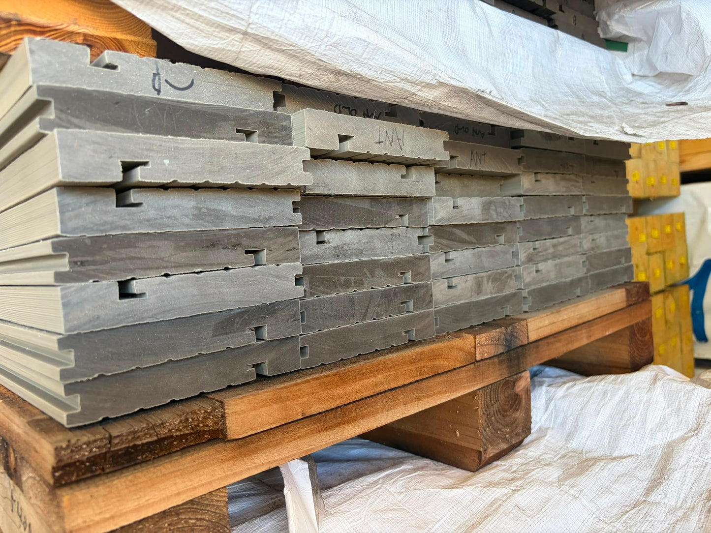 Solid Composite Decking WPC Antique 140x23 (5.4m/40pcs)