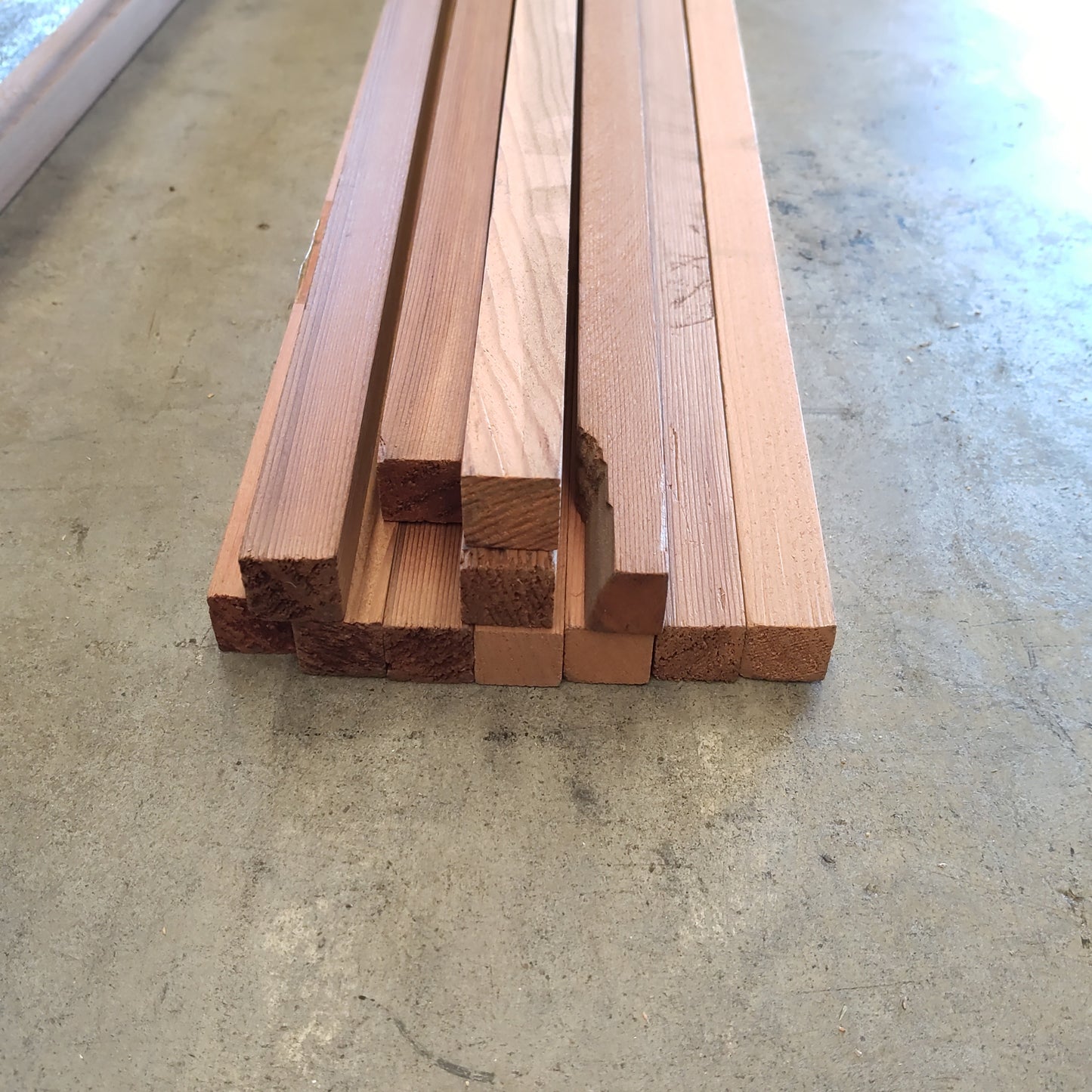 Western Red Cedar 17x17mm - DAR
